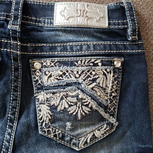 Miss Me Denim - Miss Me Signature Ankle Skinny distressed jeans